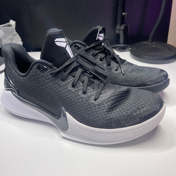 Nike Kobe Mamba Focus Black In A Size 9.5 Men’s - Picture 1 of 7